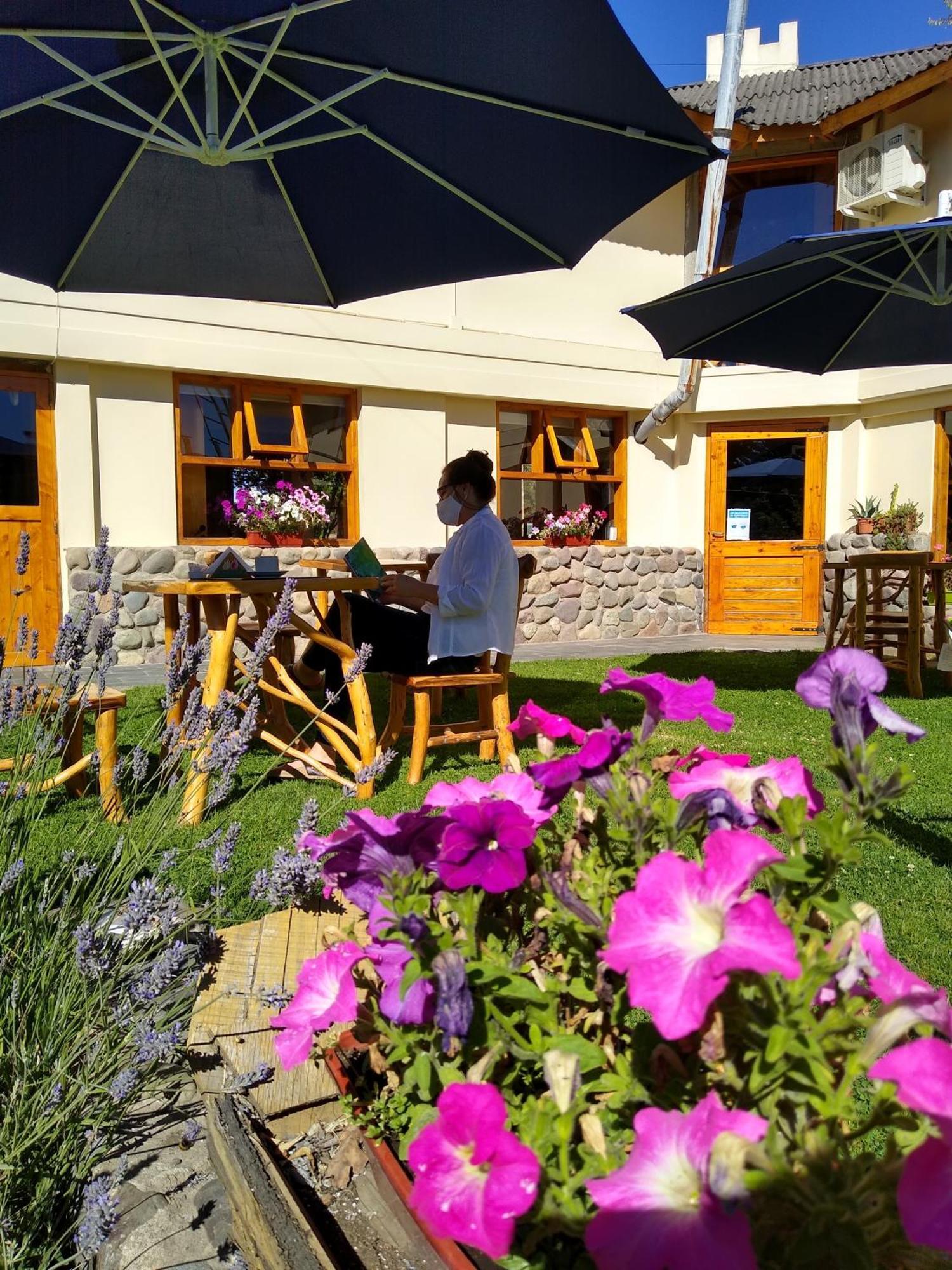 Hotel Y Cabanas Casa De Piedra Trevelín Eksteriør bilde