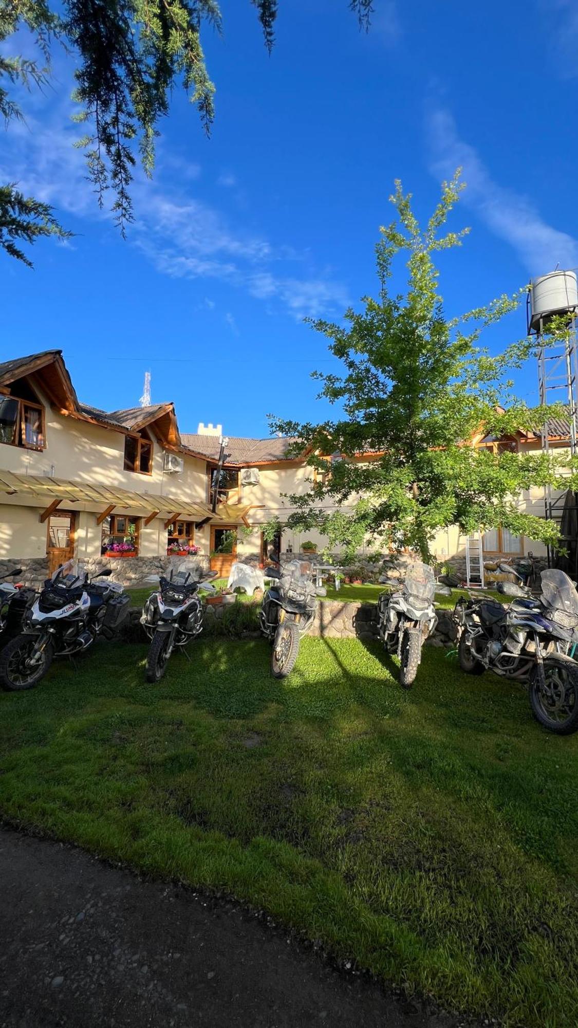 Hotel Y Cabanas Casa De Piedra Trevelín Eksteriør bilde